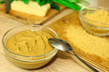 Easy Homemade Mustard