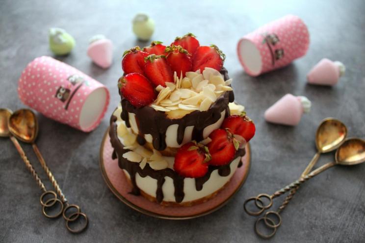 Strawberry No-Bake Cheesecake Delight