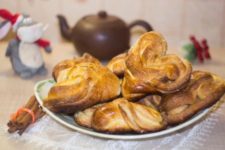 Cinnamon Butter Buns