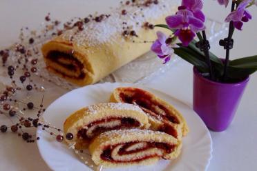 Quick & Tasty 15-Minute Sponge Roll