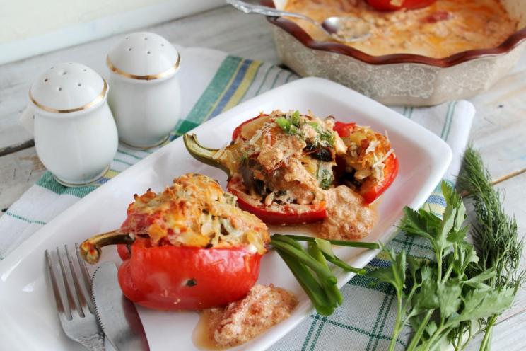Mushroom-Stuffed Peppers with Cabbage