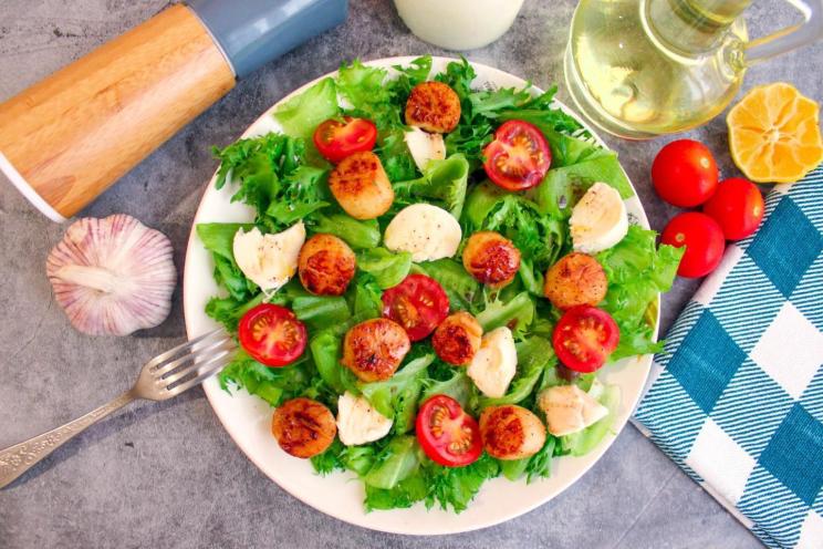Zesty Scallop Salad