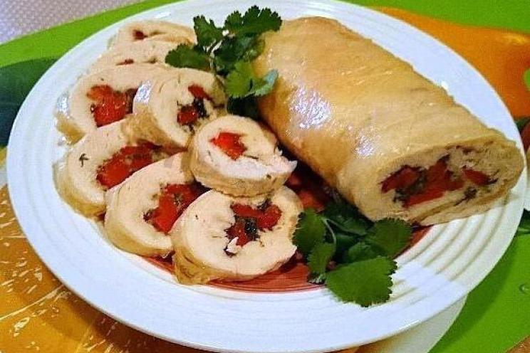 Holiday Chicken Bell Pepper Rolls Holiday Chicken Bell Pepper Rolls