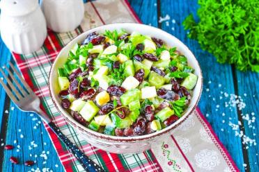 Quick & Protein-Packed Bean Cucumber Salad