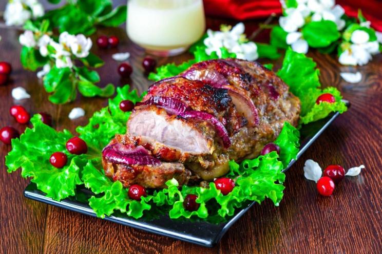 Oven-Baked Pork Neck with Honey and Berries Oven-Baked Pork Neck with Honey and Berries