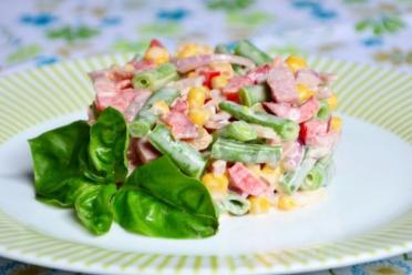 Festive Bell Pepper and Bean Salad in 30 Minutes