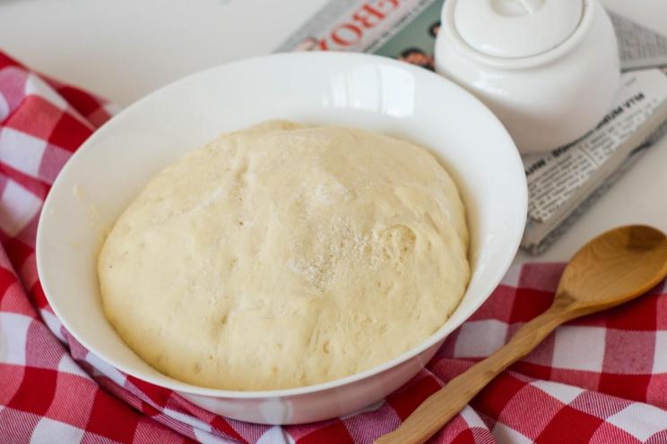 Fluffy Homemade Yeast Buns