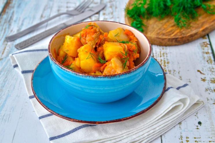 Slow Cooker Stewed Potatoes with Meat