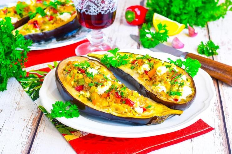 Oven-Baked Stuffed Eggplants with Vegetables