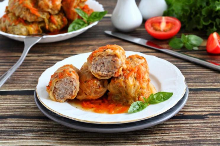Pan-Fried Meat-Stuffed Cabbage Rolls