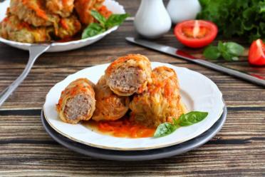 Pan-Fried Meat-Stuffed Cabbage Rolls