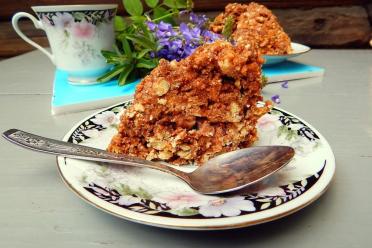 No-Bake Cocoa Shortbread Cake with Condensed Milk