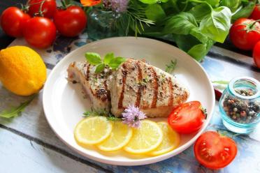 Pan-Fried Juicy Tuna Steak