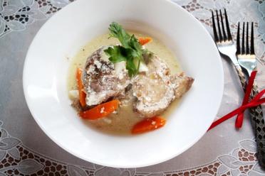 Creamy Garlic Chicken with Carrots
