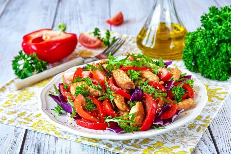 Warm Chicken & Pepper Salad with Tomatoes Warm Chicken & Pepper Salad with Tomatoes