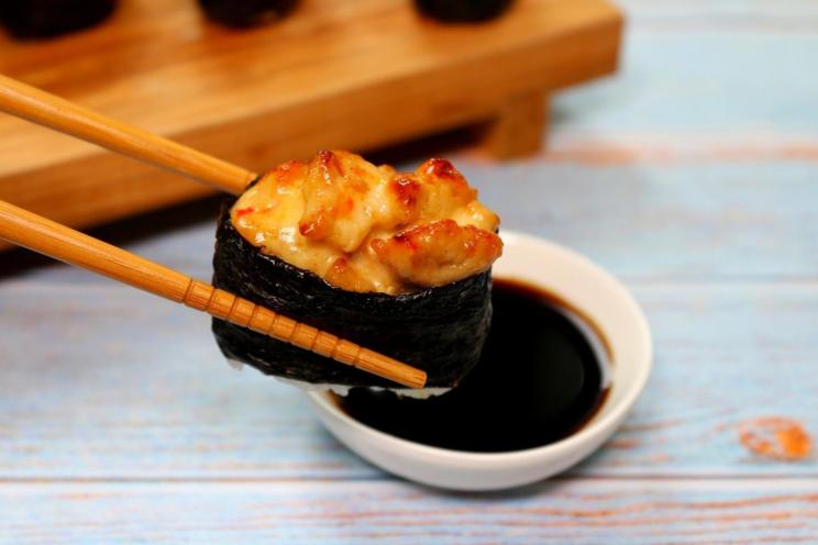 Spicy Chicken Gunkan Sushi