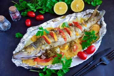 Oven-Baked Whole Pike Perch in Foil