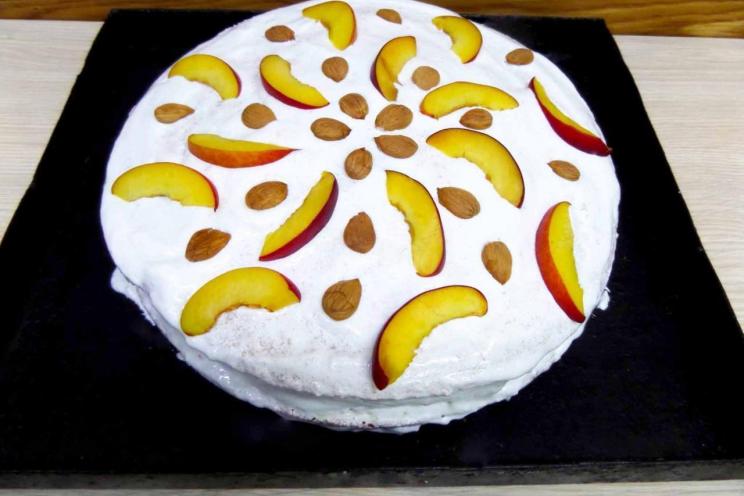 Easy Peach Sponge Cake with Buttercream Easy Peach Sponge Cake with Buttercream