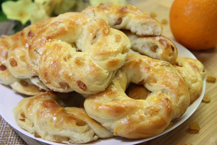 Fluffy Raisin Buns with Citrus Glaze