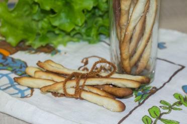 Kefir & Sea Salt Grissini Breadsticks