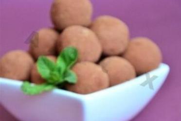 Quick & Easy Chocolate Cherry Candies