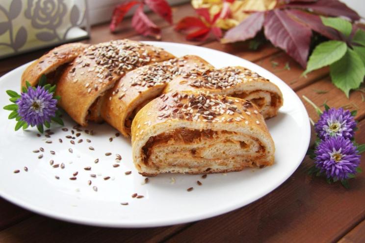Savory Onion Roll Recipe Savory Onion Roll Recipe