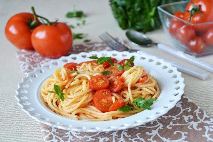Quick and Flavorful Tomato Pasta Quick and Flavorful Tomato Pasta