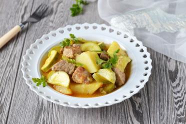 Hearty Zucchini Stew with Meat and Potatoes