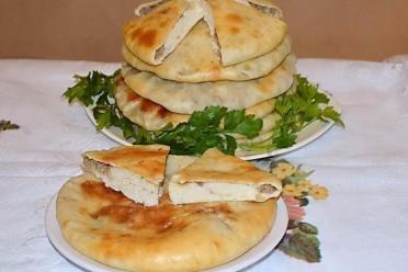 Georgian Meat-Filled Khachapuri (Kubdari)