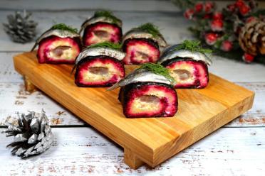 Herring Rolls in a Festive Coat