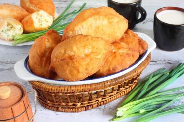Pan-Fried Cottage Cheese Pies
