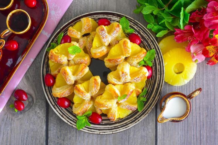 Pineapple Puff Pastry Delight