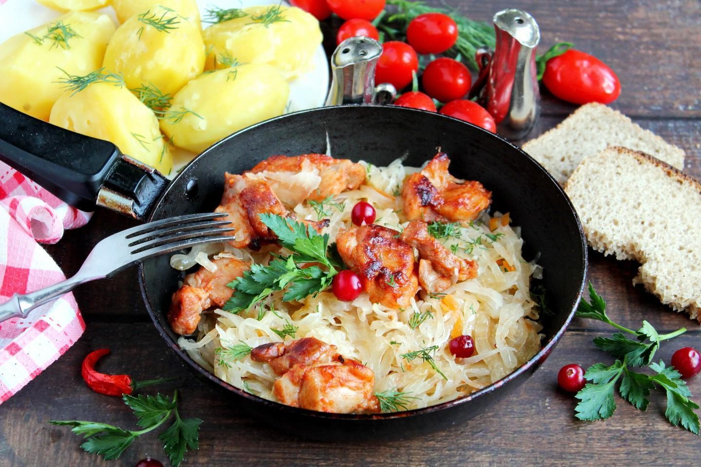 Fried Chicken with Sauerkraut
