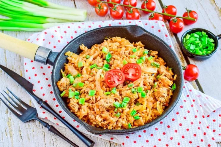 Cabbage, Minced Meat, and Rice Skillet Dinner Cabbage, Minced Meat, and Rice Skillet Dinner