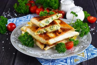 Cheese-Stuffed Pan-Fried Lavash