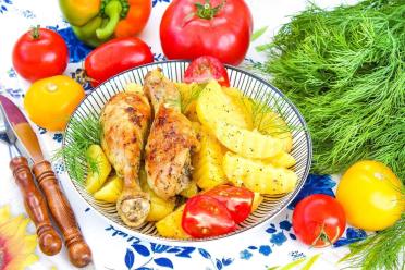Oven-Roasted Chicken Legs with Potatoes