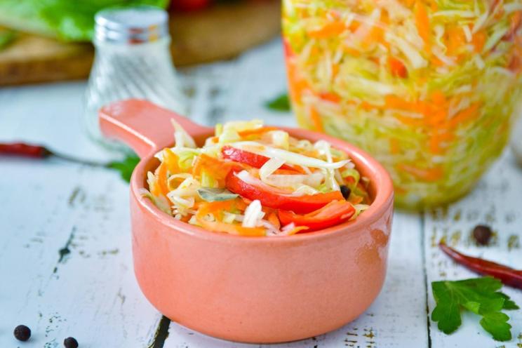 15-Minute Marinated Cabbage with Bell Pepper and Coriander 15-Minute Marinated Cabbage with Bell Pepper and Coriander
