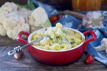 Cheesy Oven-Baked Cauliflower Casserole