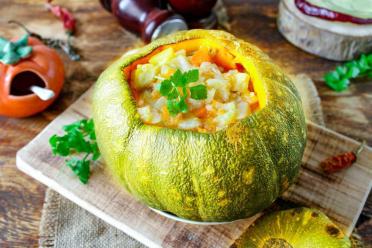 Oven-Baked Pumpkin-Stuffed Vegetables