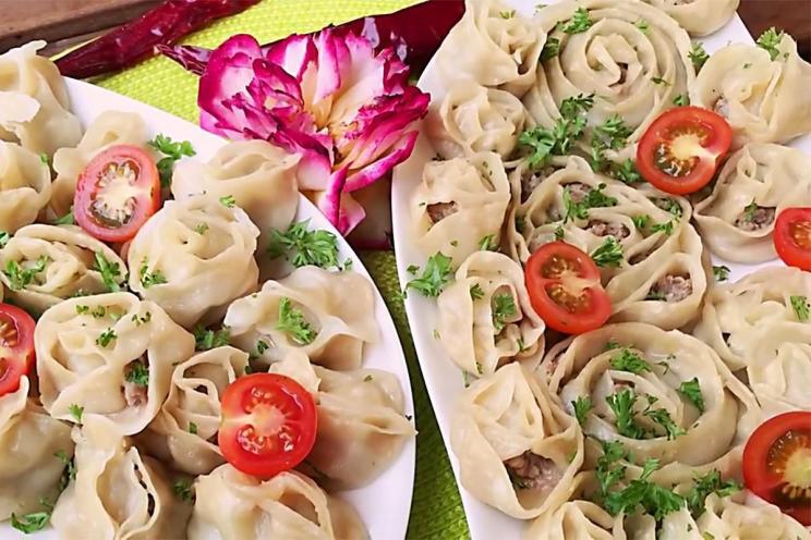 Perfectly Sculpted Manti: Impress with Presentation