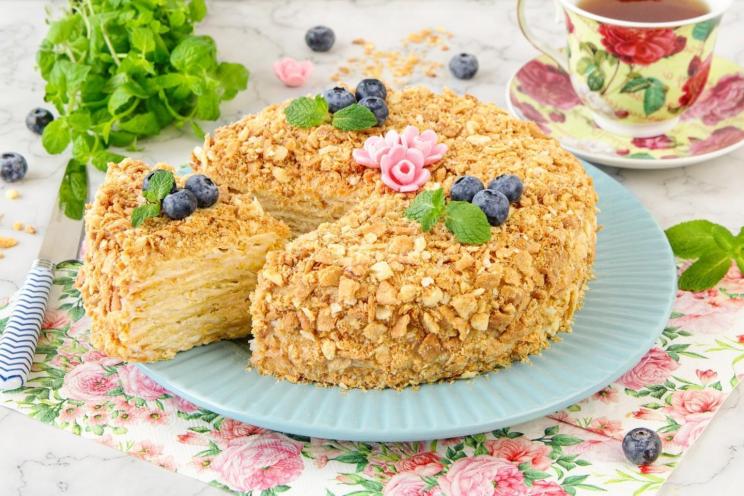 Classic Custard Napoleon Cake