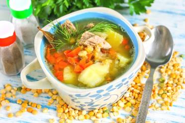 Hearty Beef and Pea Soup