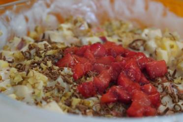 Quick and Tasty Fruit and Berry Yogurt Salad