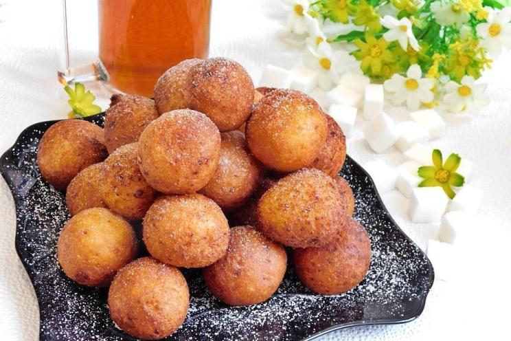 Fluffy Family-Friendly Dough Balls Fluffy Family-Friendly Dough Balls