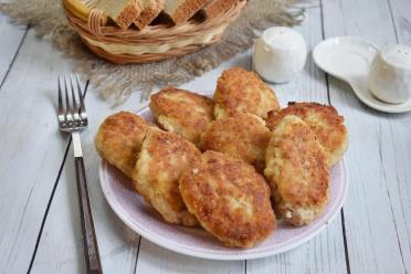 Classic Juicy Pan-Fried Meat Cutlets