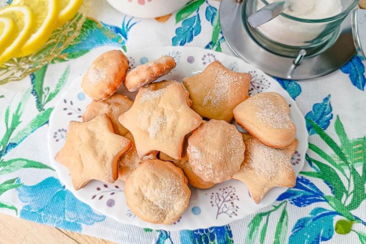 Golden Yeast Cookies