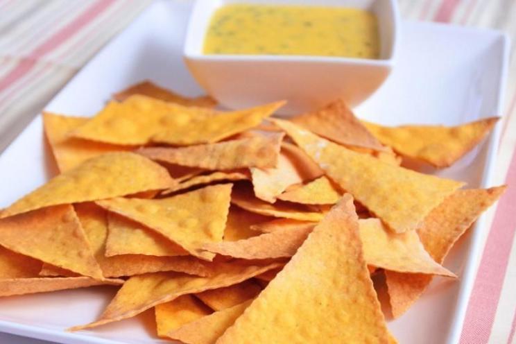 Irresistibly Crispy Nacho Corn Chips