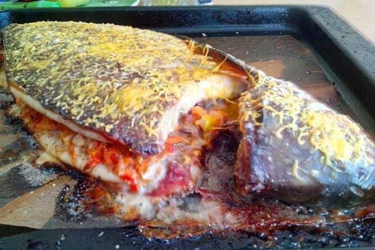 Oven-Baked Bream with Vegetables and Butter