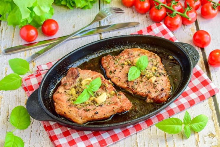 Quick & Juicy Pan-Fried Pork Chops Quick & Juicy Pan-Fried Pork Chops