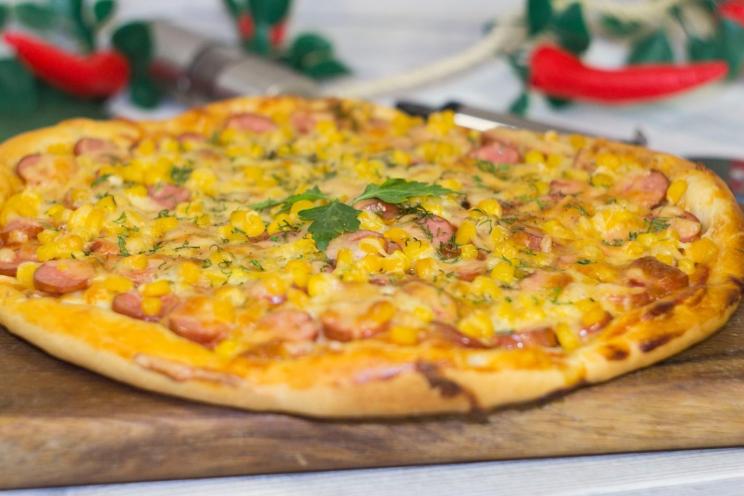 Easy Corn Pizza for the Whole Family